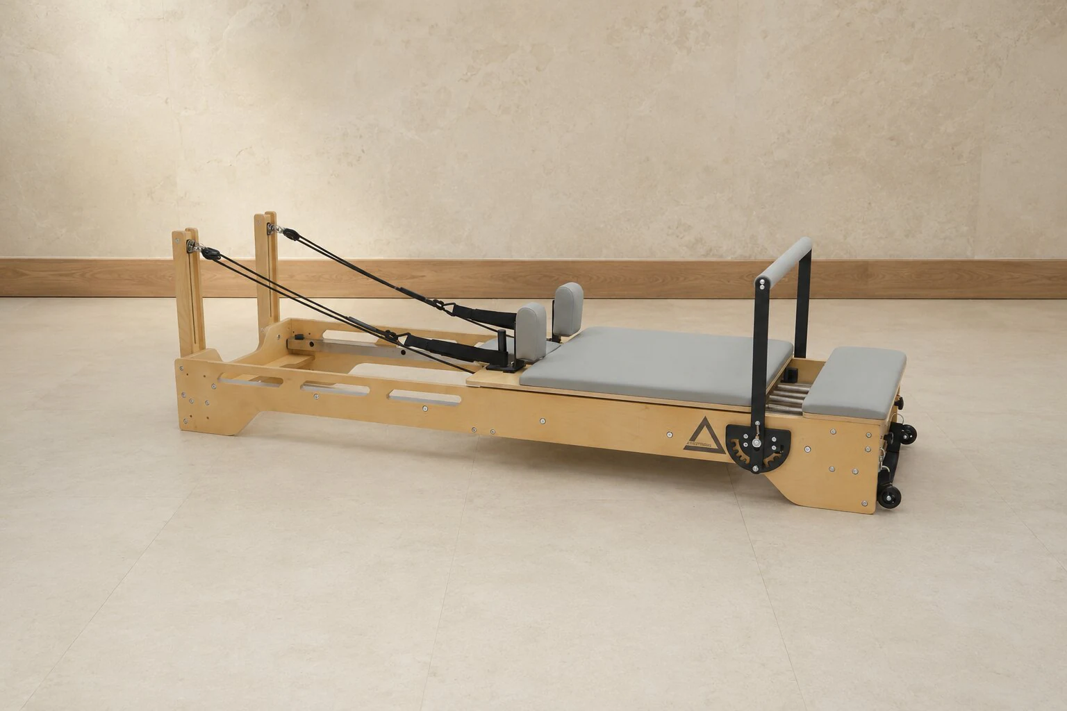 Реформер Standard NextPilates в предметной сцене